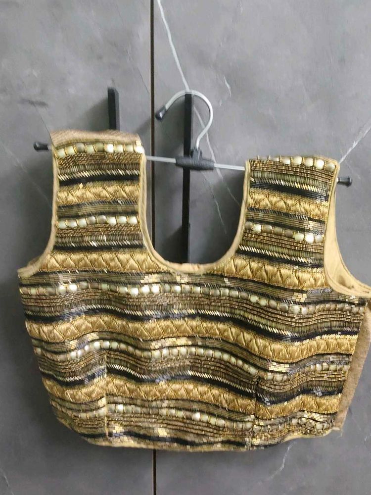 Embellished Ethnic Blouse with saree