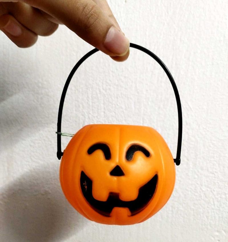Halloween Pumpkin🎃Trick-or-Treat Candy Holder