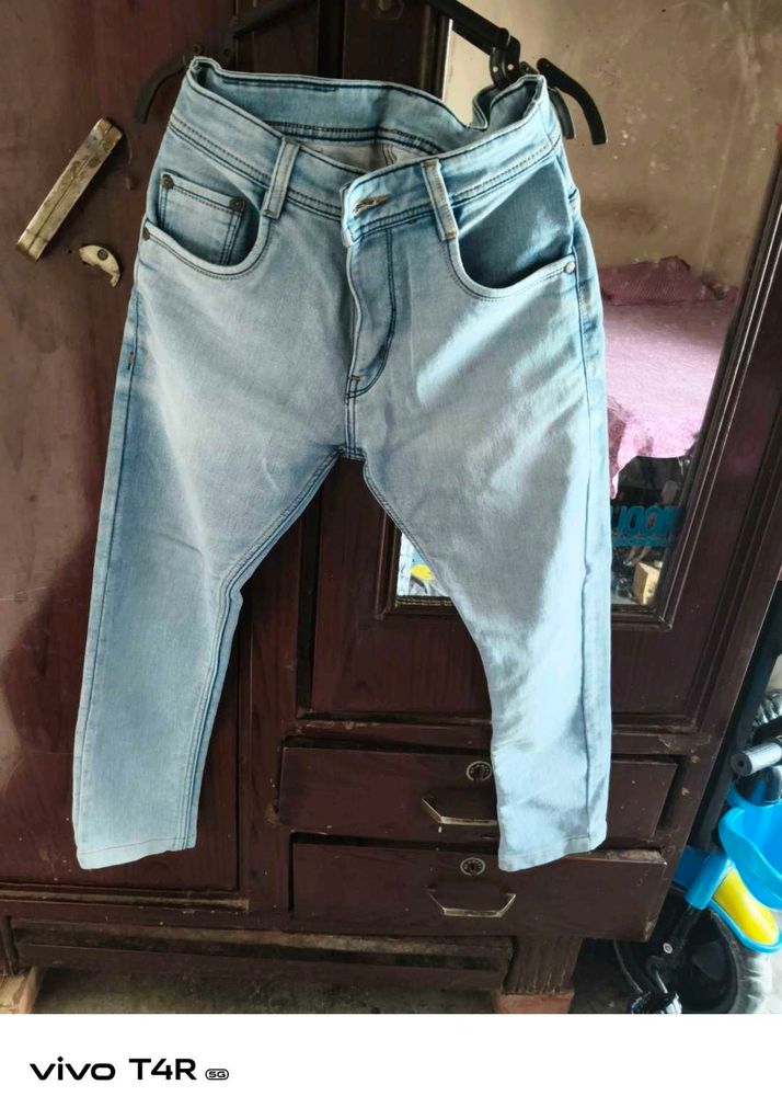 Light Wash Slim Fit Jeans