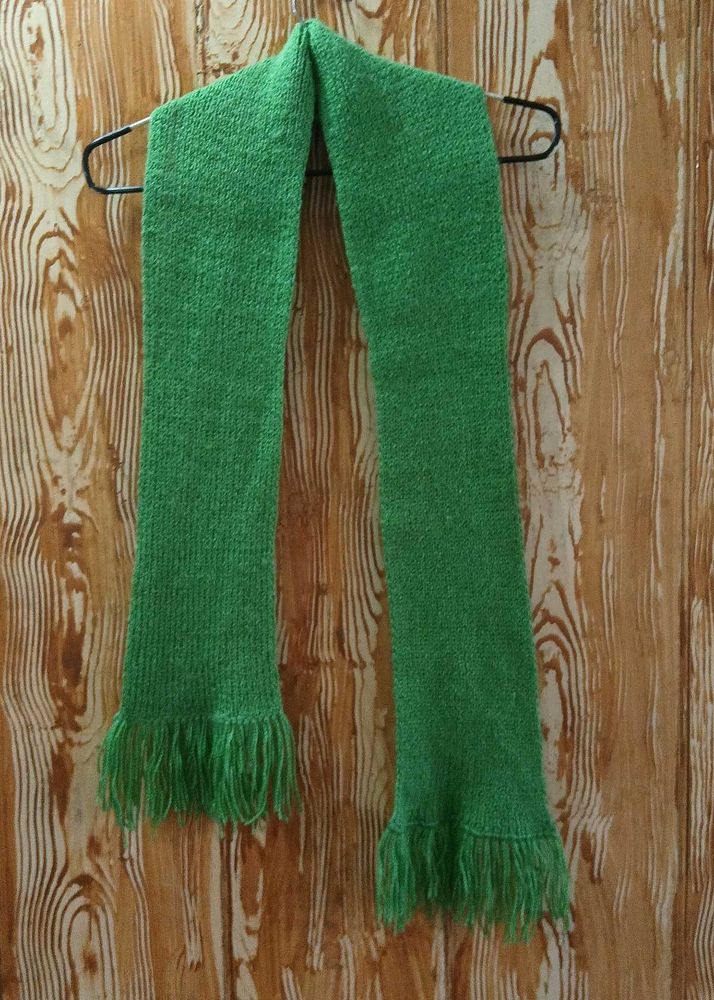 Green Knitted Scarf with Fringe