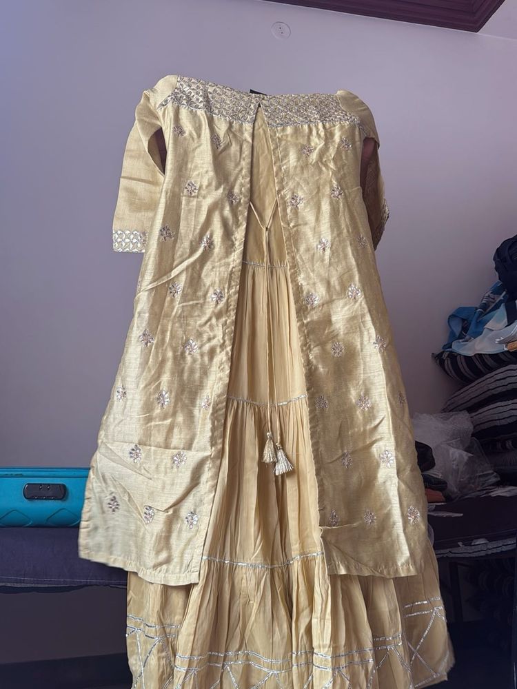 Embellished Kurta Set with Jacket