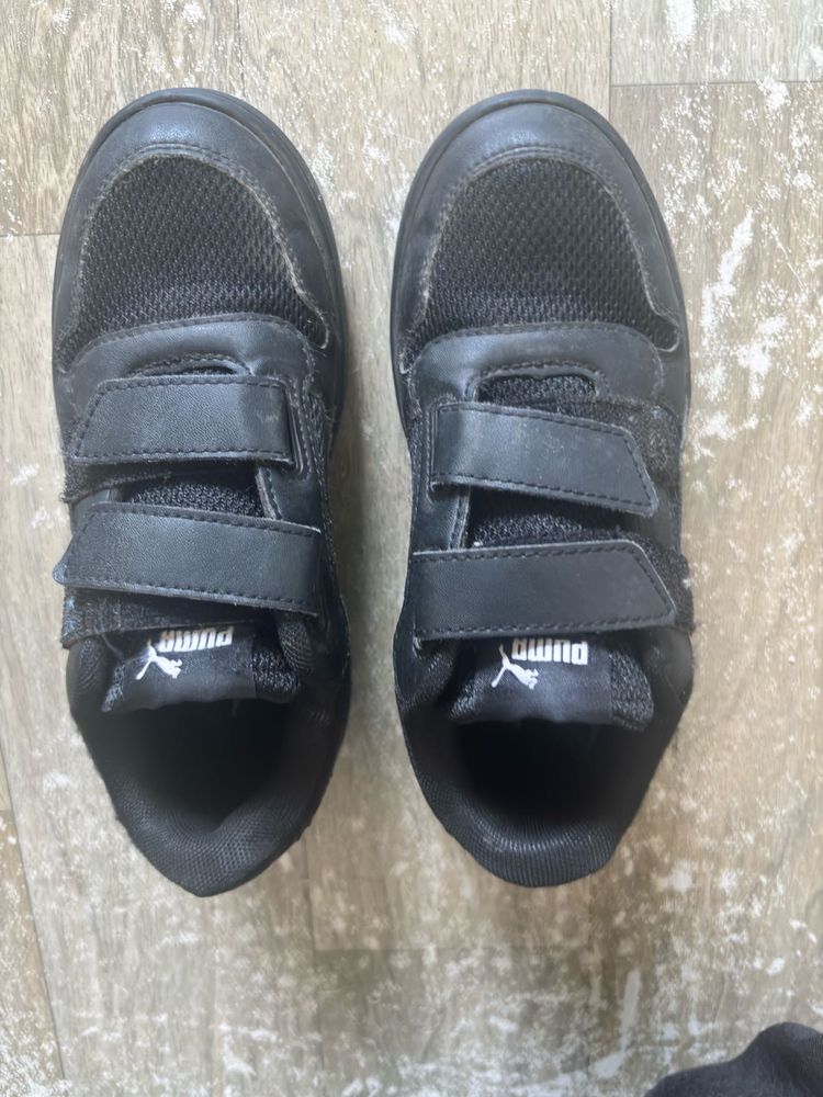 Original Puma Black Shoes (Hardly wore)