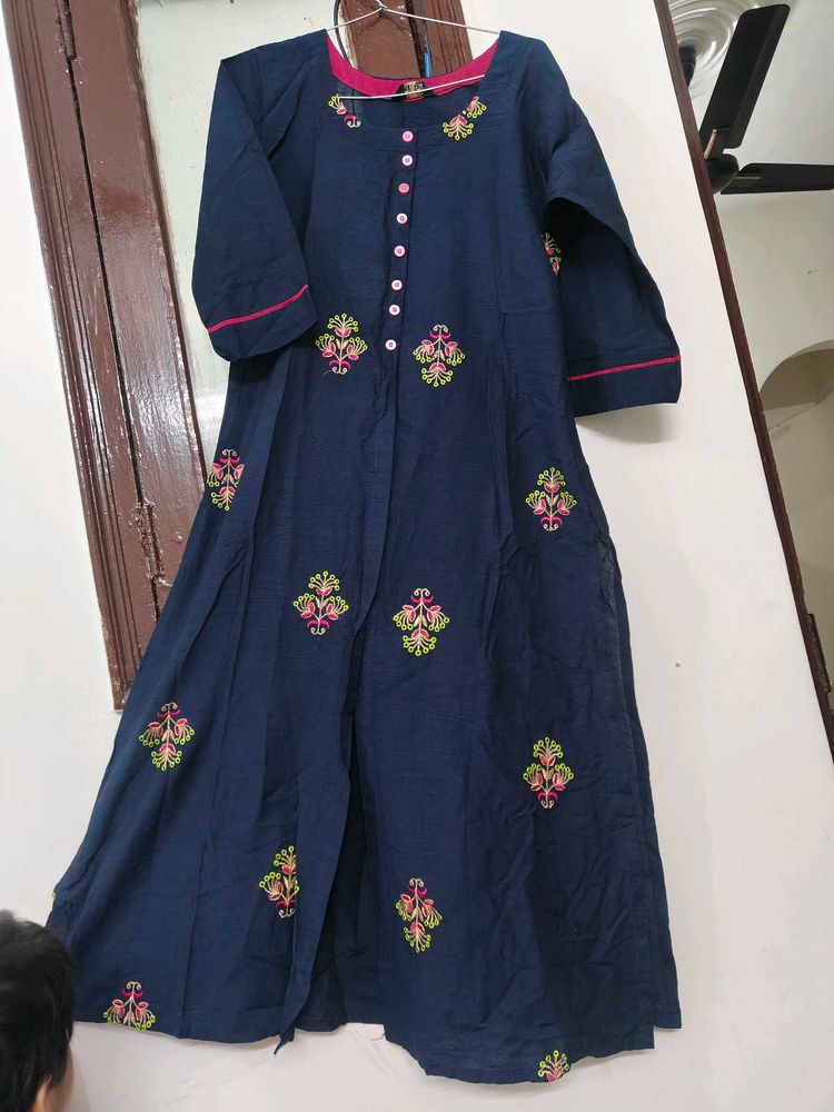 Elegant Navy Blue Kurta with Pink Embroidery