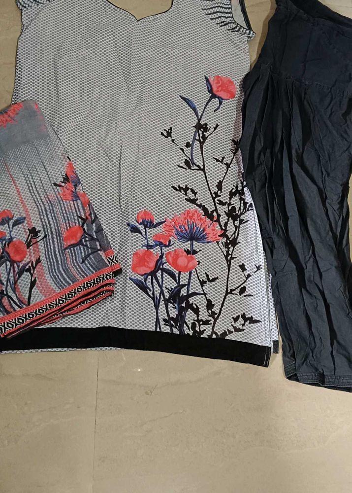 Floral Print Kurti Set