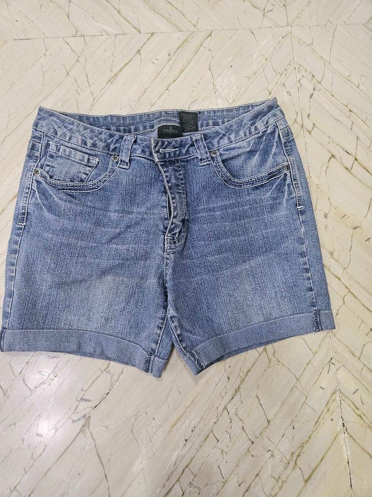denim blue shorts