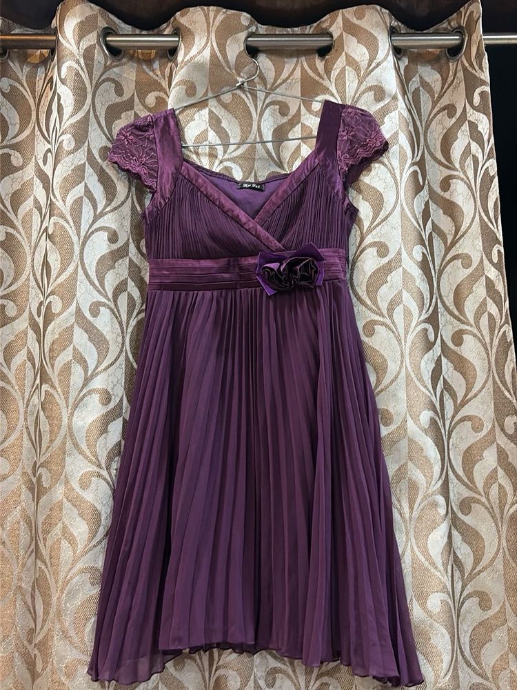 Elegant Purple Pleated Midi Dress