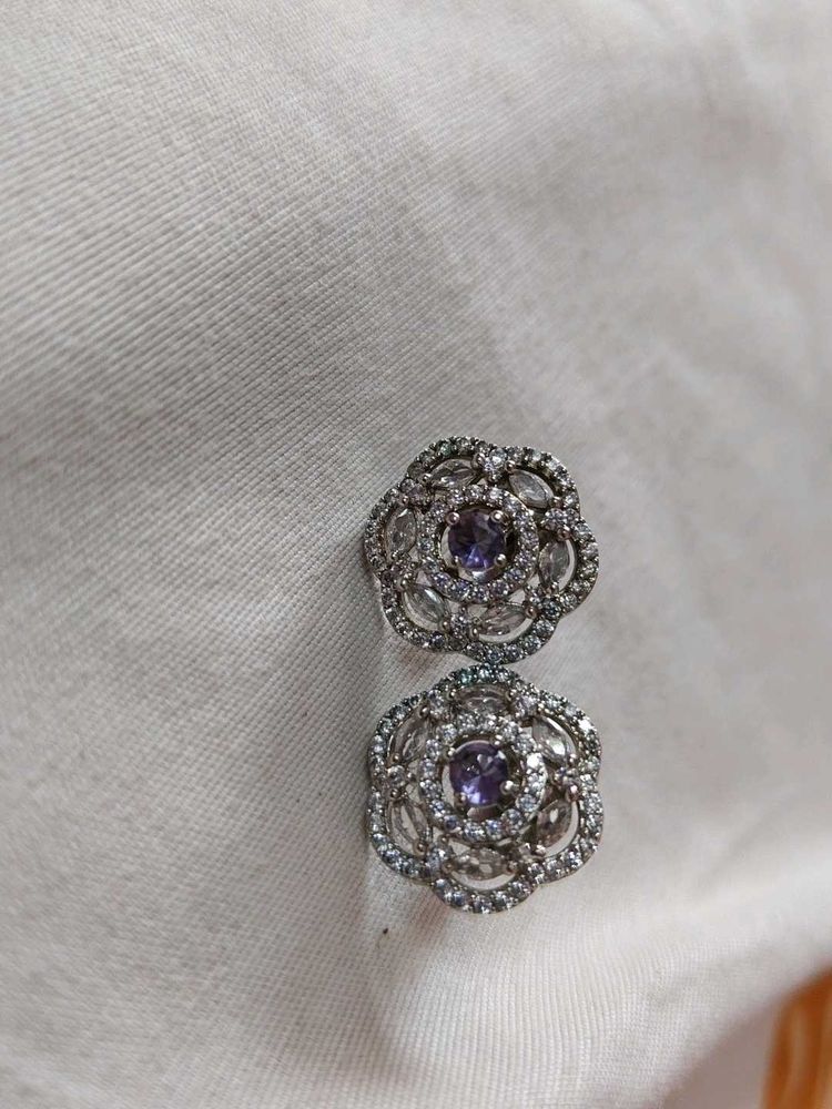 Elegant Floral Stud Earrings
