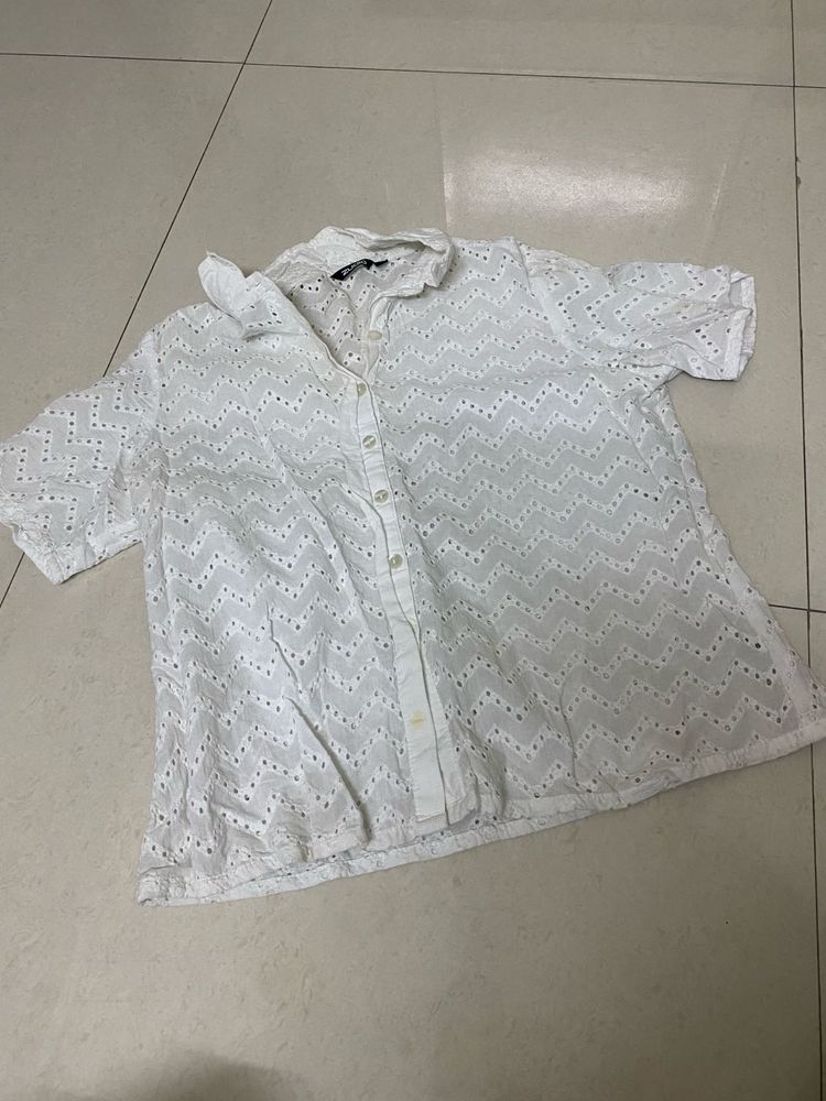 Chic White Broderie Anglaise Top