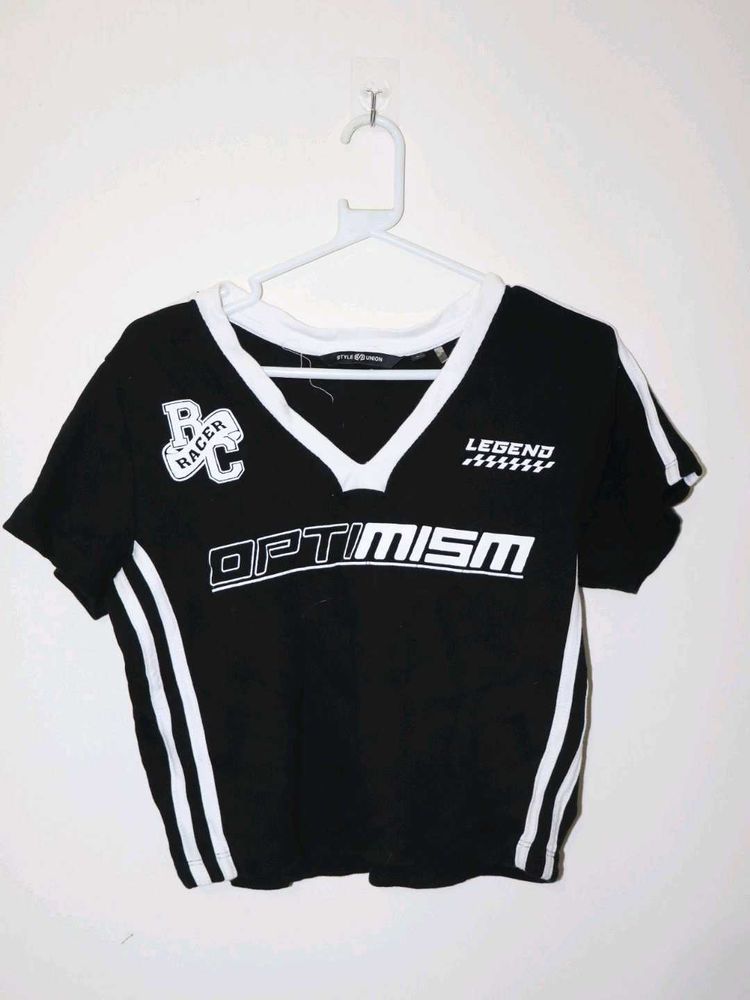 Racer Black-n-white  Cropped Tee