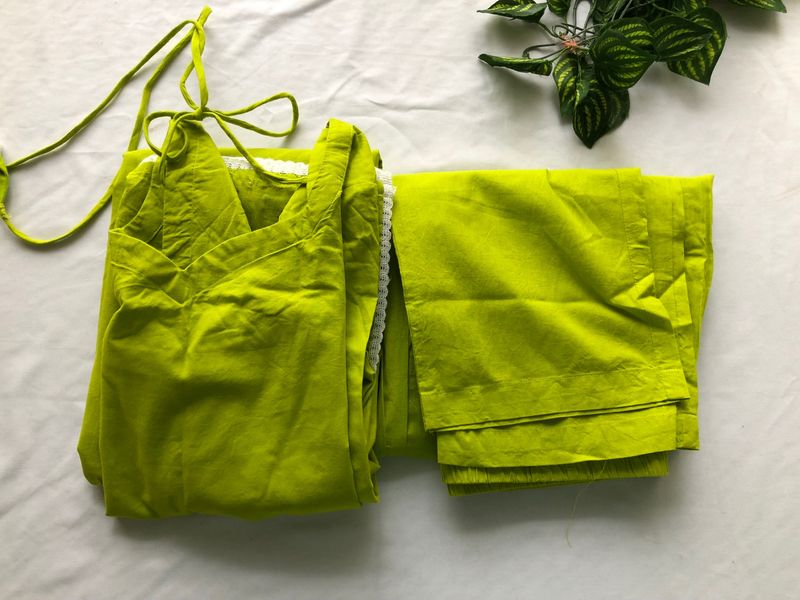 Green Kurta Set(Women’s)