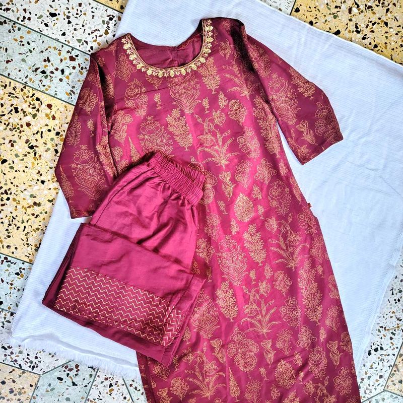 Avaasa Maroon Kurta Set with Gold Print