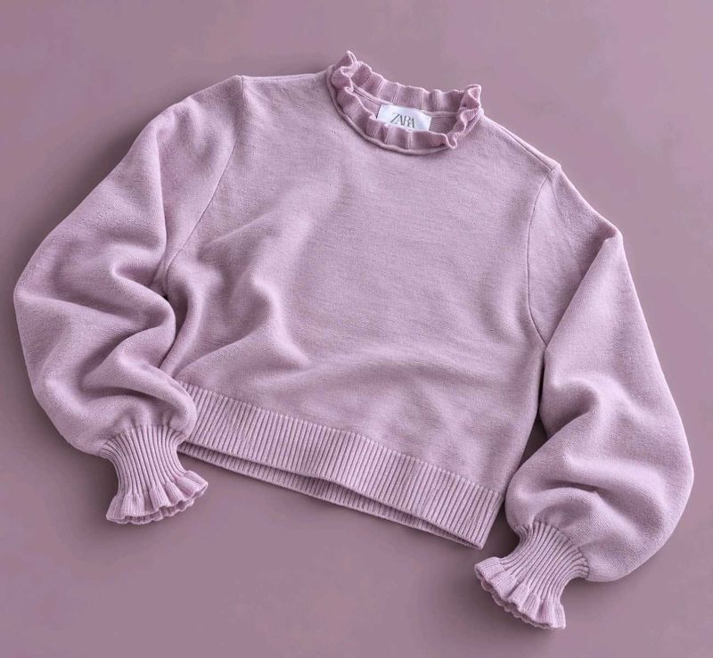 SOFT PINK RUFFLE NECK KNIT SWEATER