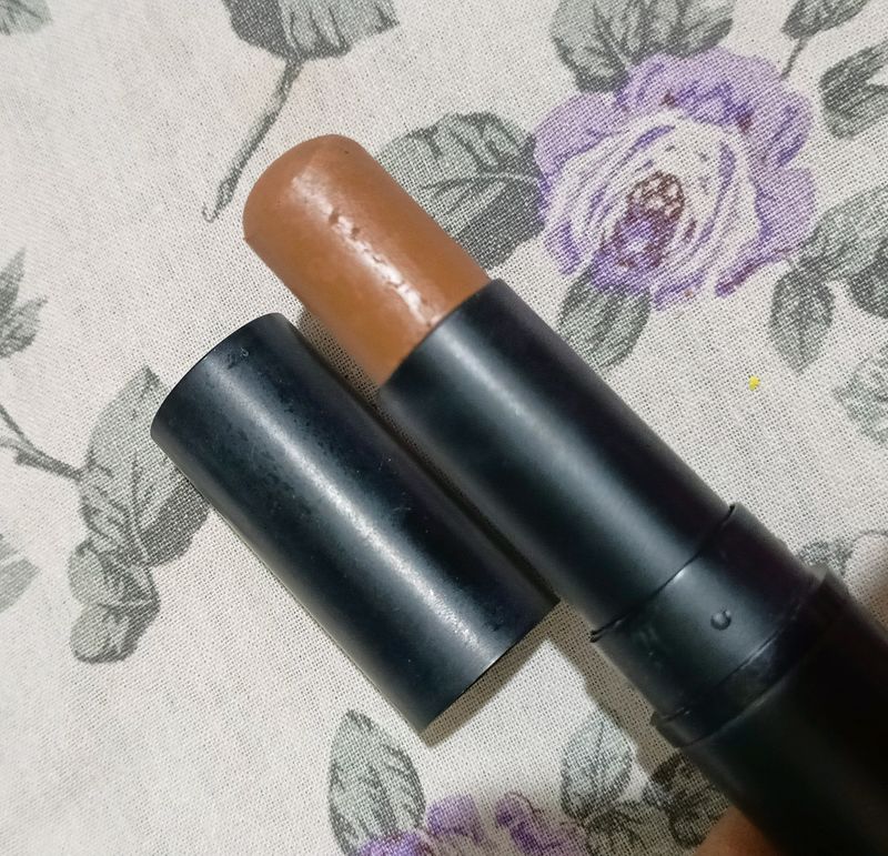 Nykaa Contouring Stick With A Free Mini SQ Contour