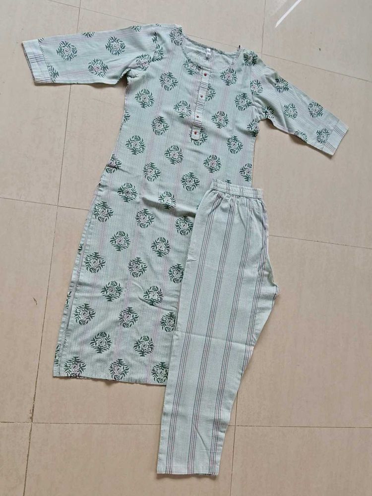 Yufta Cotton Blend Kurta Set For Women