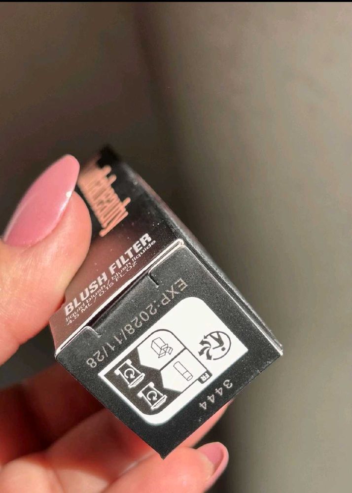 huda beauty bubble-gum filter blush