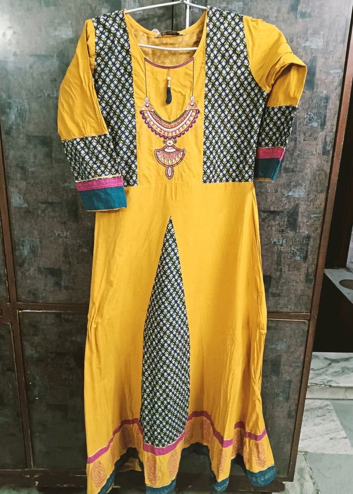 Price drop! Beautiful Cotton Gown Kiana Brand