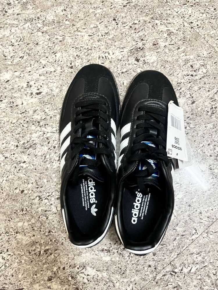 master copy adidas shoe