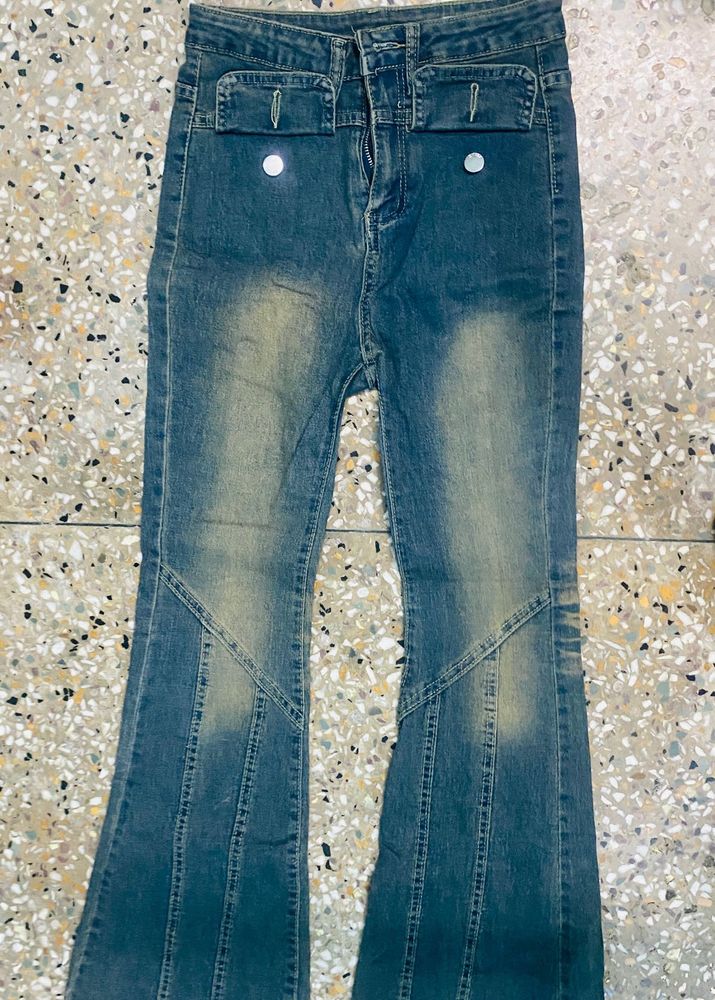 Retro Flare Jeans and red top,glitches top com