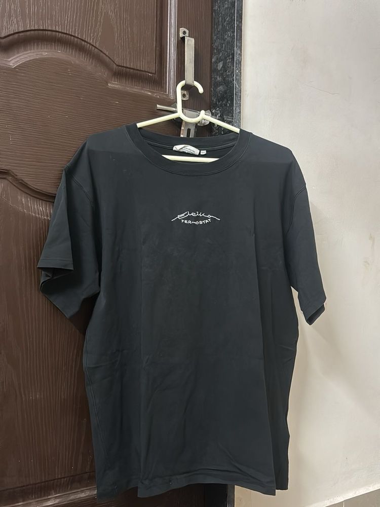 Black t shirt for men