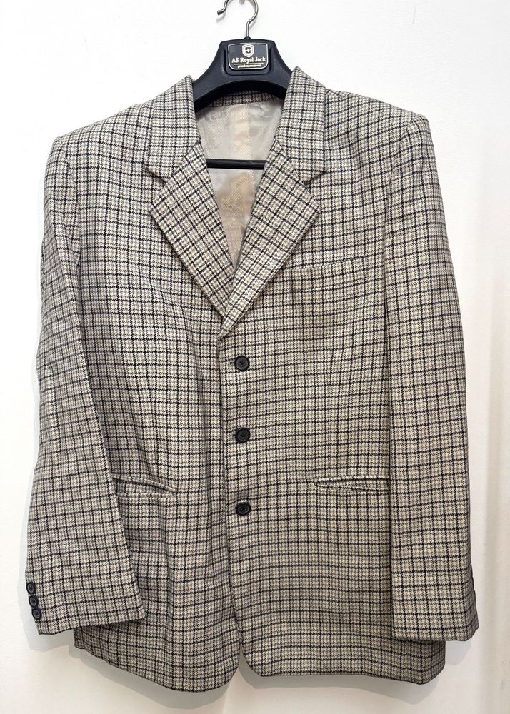 Checkered Blazer - Classic Style