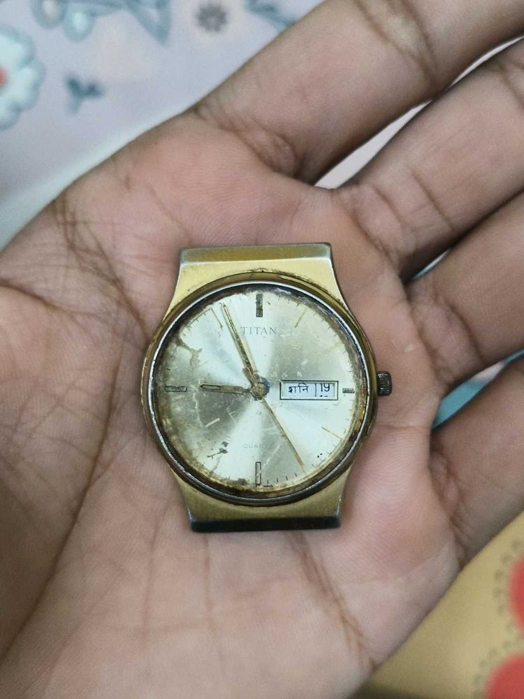 Titan Quartz Analog Watch