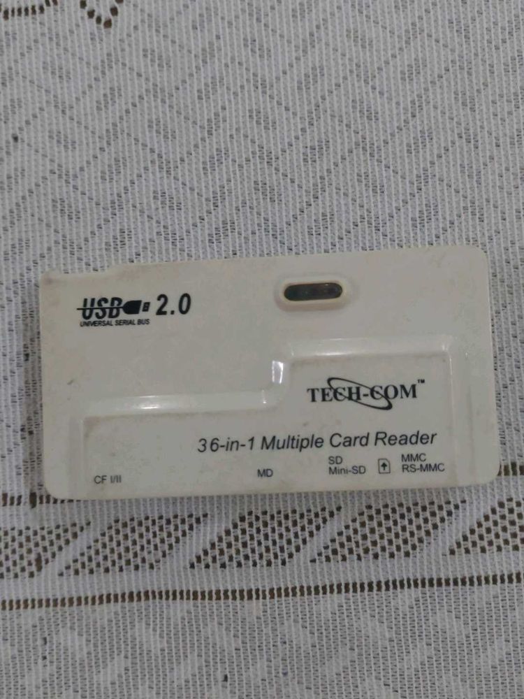 Tech-Com Little Genius 36-in-1 Card Reader w Cable