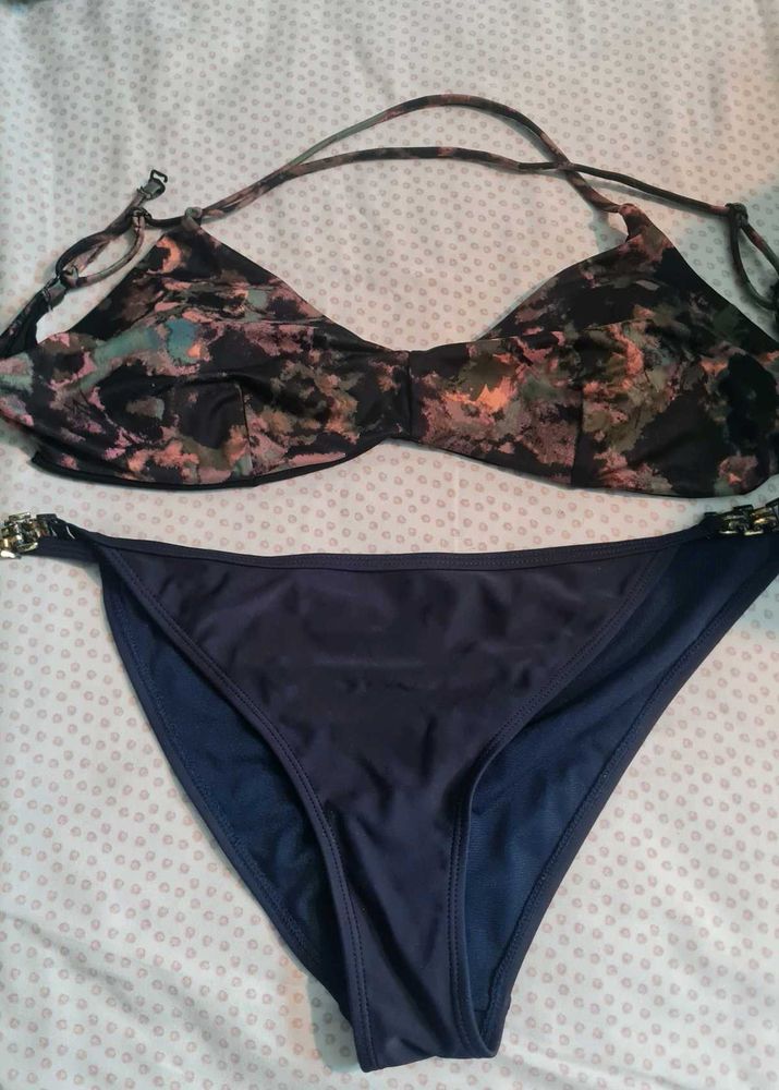 Sexy blue bikini set