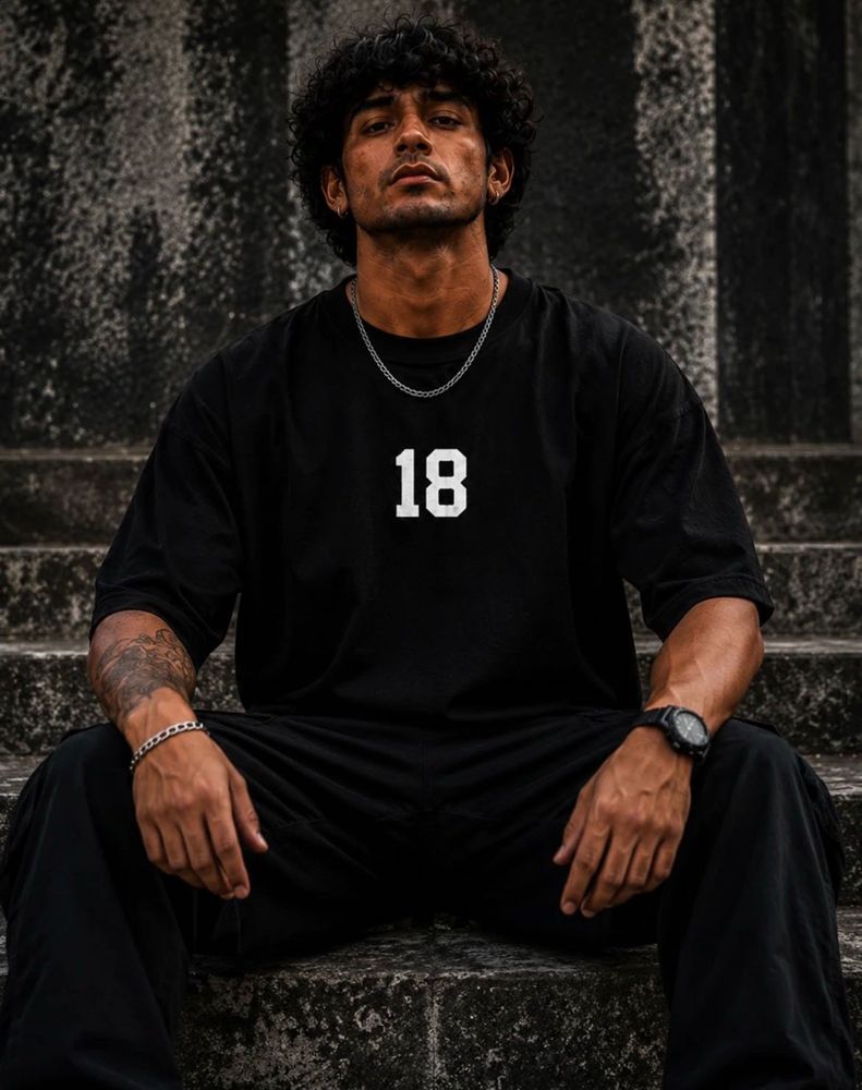 🔥 Oversized Streetwear Graphic T-Shirt – Premium