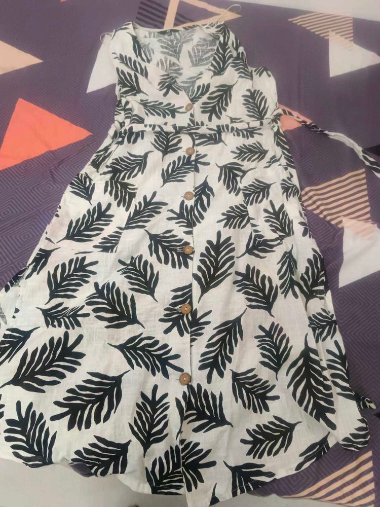 Chic Leaf Print Button-Up Midi Dress