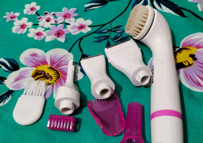 NOVA sensitive bikini trimmer