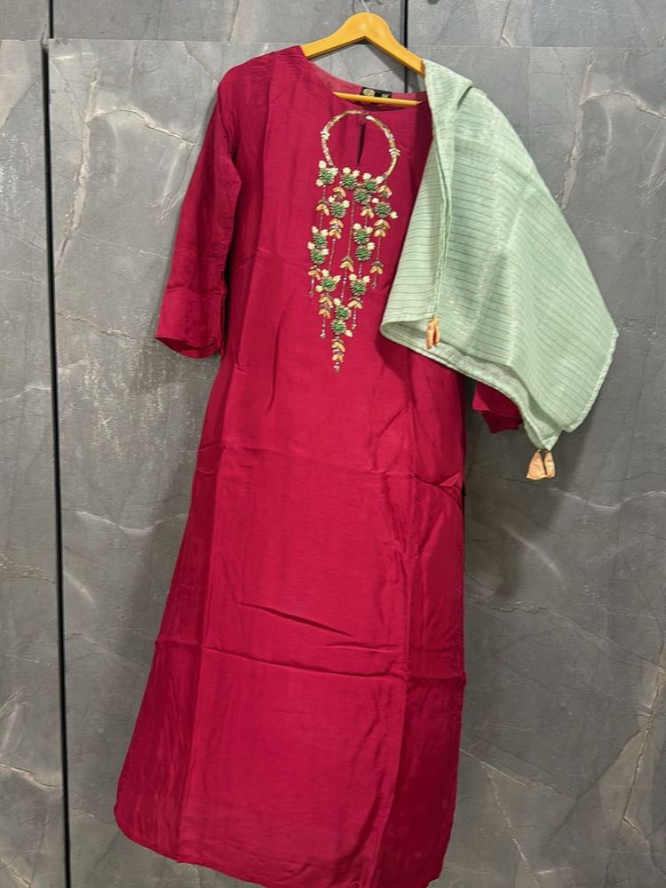 Elegant Embroidered Kurta with Dupatta