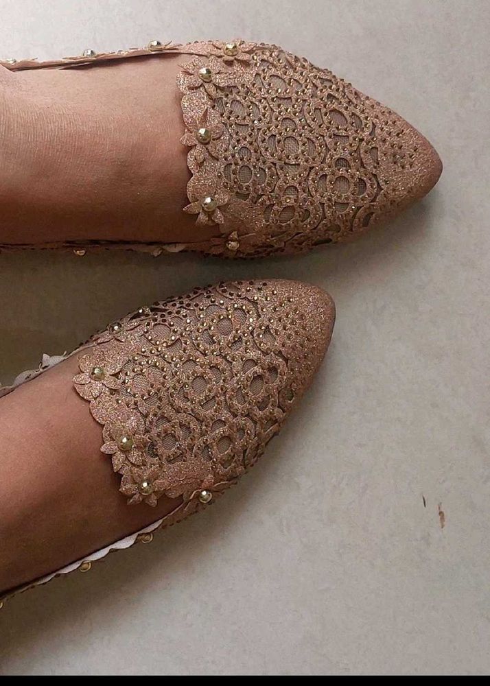Lace Detail Flats