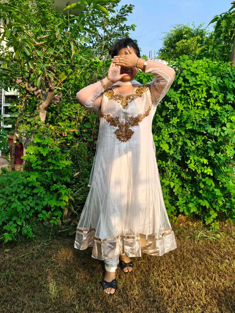 Elegant White Kurta Set with Gold Embellishments