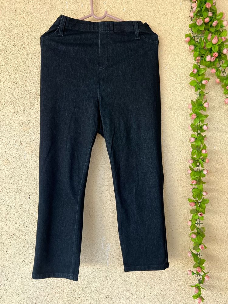 Dark Wash Cropped Jeans