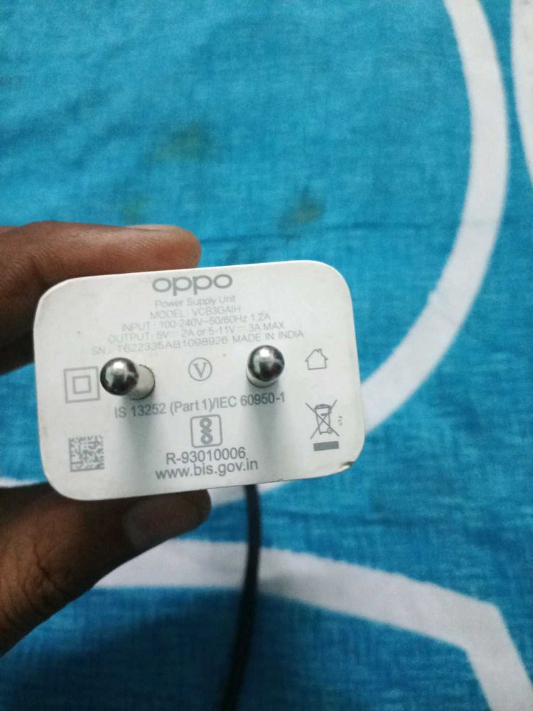 Oppo Fast Charger 33 watt