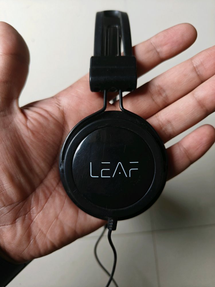 Leaf Rock Wired Headphones with Deep Bass