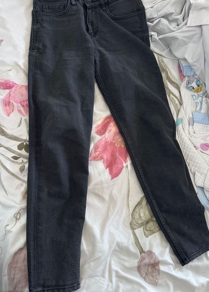 Classic Black Denim Jeans