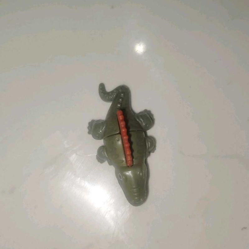 Vintage Alligator Toy Set Of 2