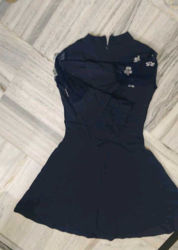 Elegant Navy Blue Embroidered Kurta