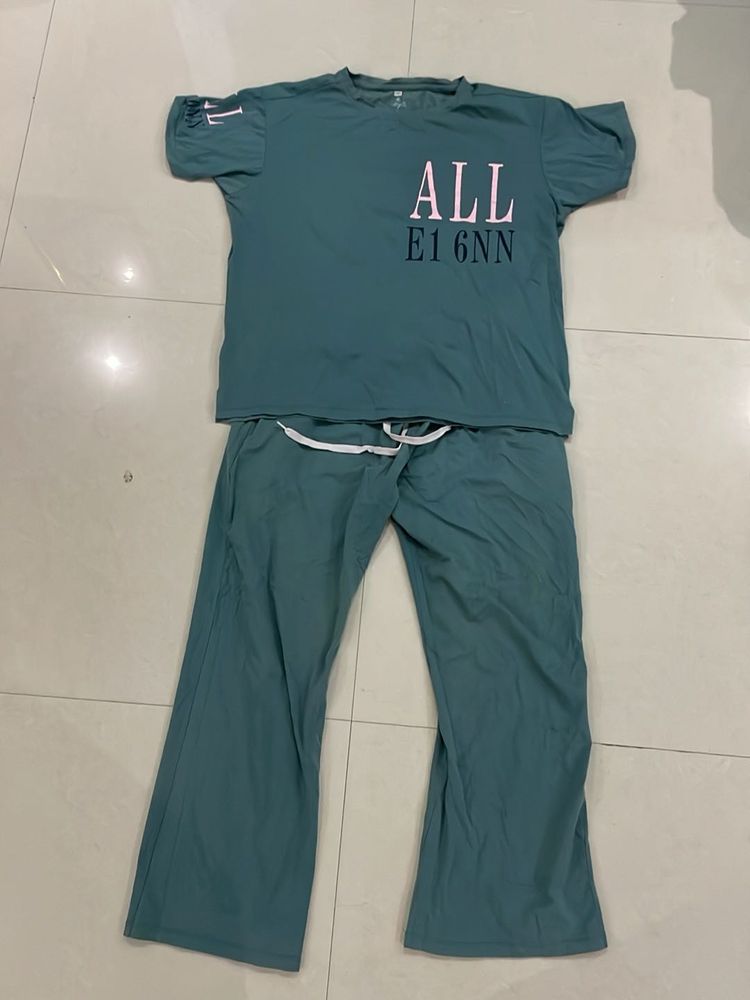 Free Comfortable Sleepwear Set