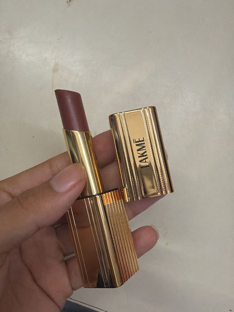 Lakme bejewel 3D matte slim bullet lipstick