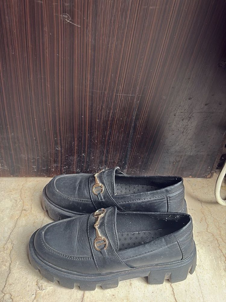 Chic Black Loafers with Gold Buckle