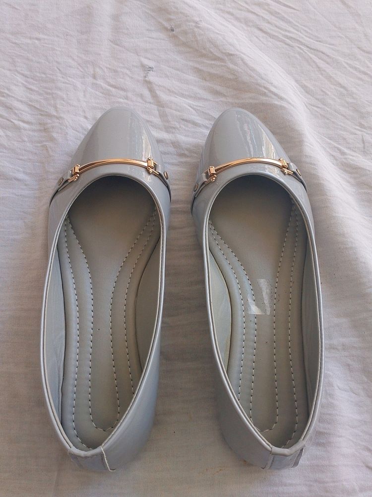 Girlish Leather Belly, Comfortable In Walk,Very Smooth For Skin,Very Sharp From Front,Party Wear
