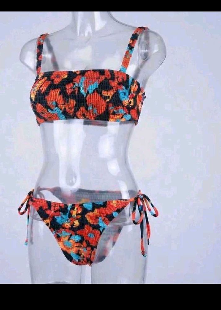 Steal Deal 🌷Floral Smocked Bikini Set