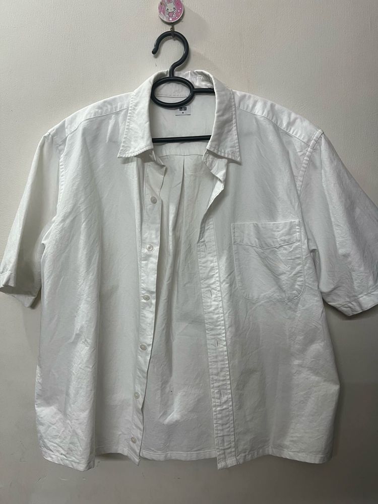 boxy-crop White Short Sleeve Button-Up Shirt