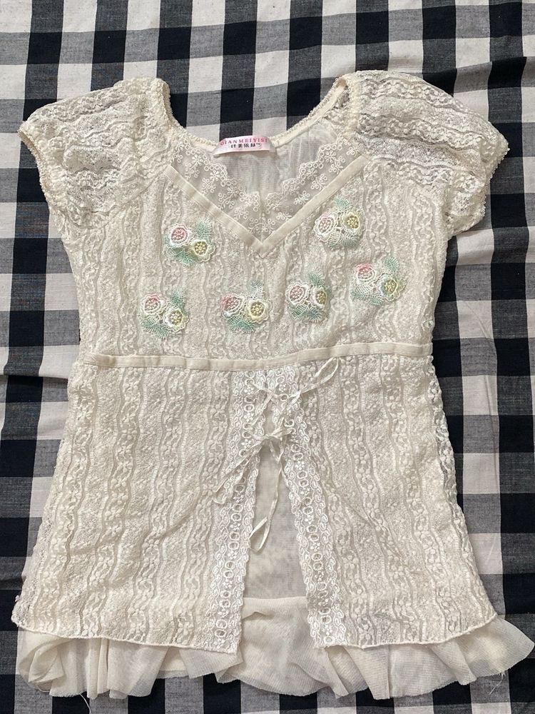 Vintage Lace Floral Korean Top