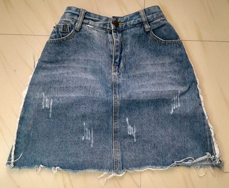 short Jean skirt