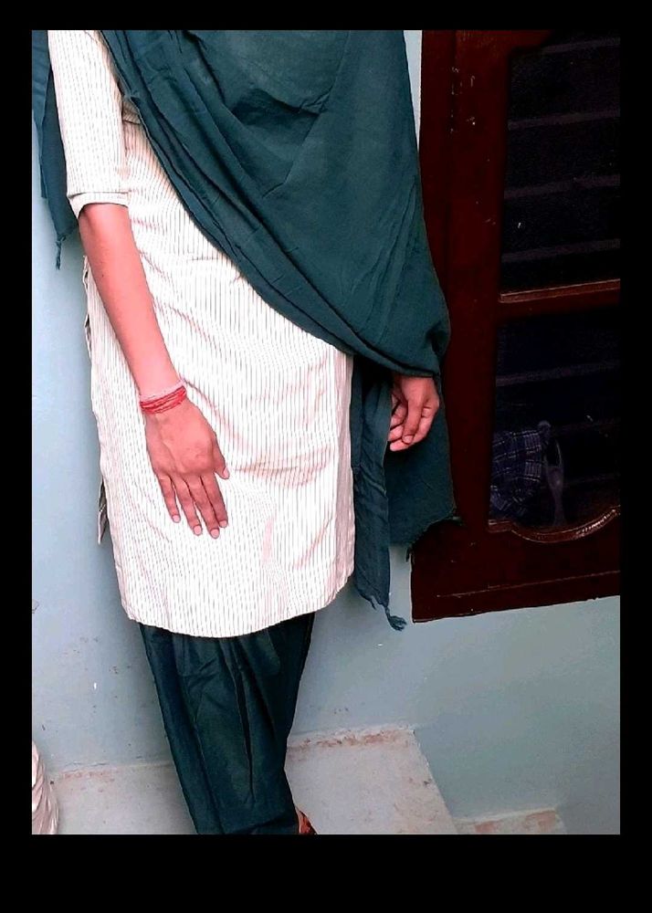 Elegant Kurta Set with Dupatta 💚