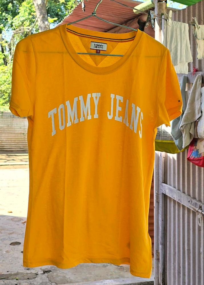 Tommy Jeans Yellow T-Shirt