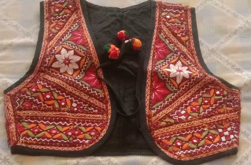 embroidered cotti for girls